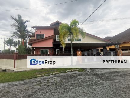 {IPOH} Beautiful Architecture of a House in a Quiet Neighbourhood, Perak, Kinta