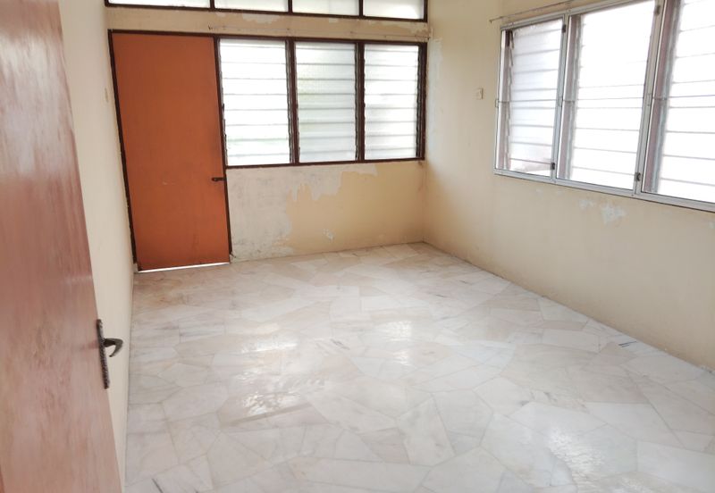 {TELUK INTAN} Double Storey End Lot House For Sale