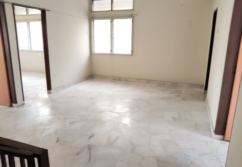 {TELUK INTAN} Double Storey End Lot House For Sale