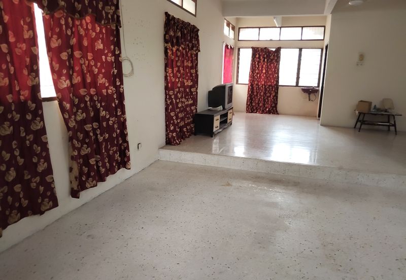 {TELUK INTAN} Double Storey End Lot House For Sale