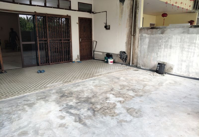 {TELUK INTAN} Double Storey End Lot House For Sale