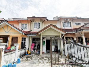 RENOVATED Double Storey Terrace Fasa 3 Bandar Puncak Alam for Sale ...