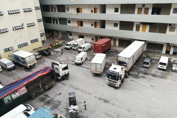 Nice Flatted warehouse for Rent @ Kepong