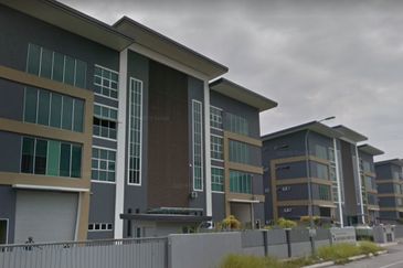 Semi-D factory for Sale @ Sungai Kapar Indah