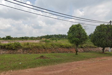 Yong Peng industrial land for Sale