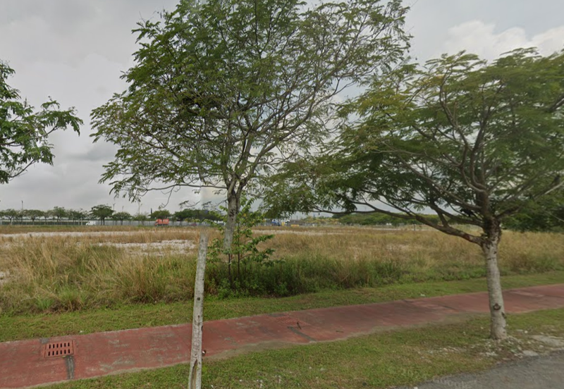 West Port, Pulau Indah