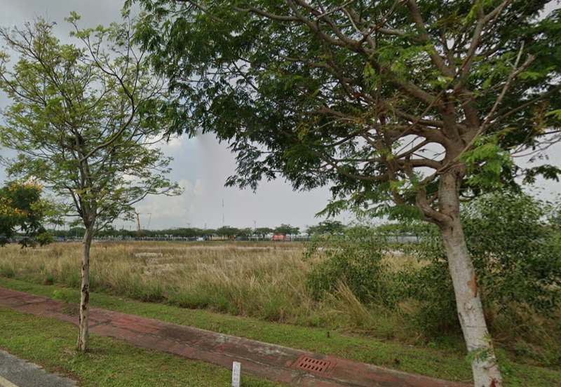 West Port, Pulau Indah