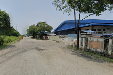 West Port, Pulau Indah