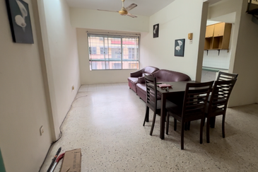 Dahlia Apartment, Pandan Indah