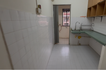 Dahlia Apartment, Pandan Indah