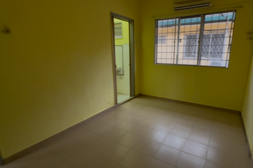 Dahlia Apartment, Pandan Indah