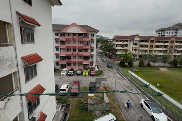 Bunga Raya Apartment