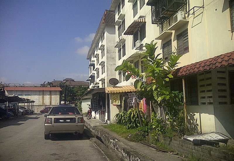 Flat Pandan Jaya Blok L13