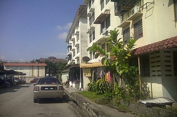 Flat Pandan Jaya Blok L13