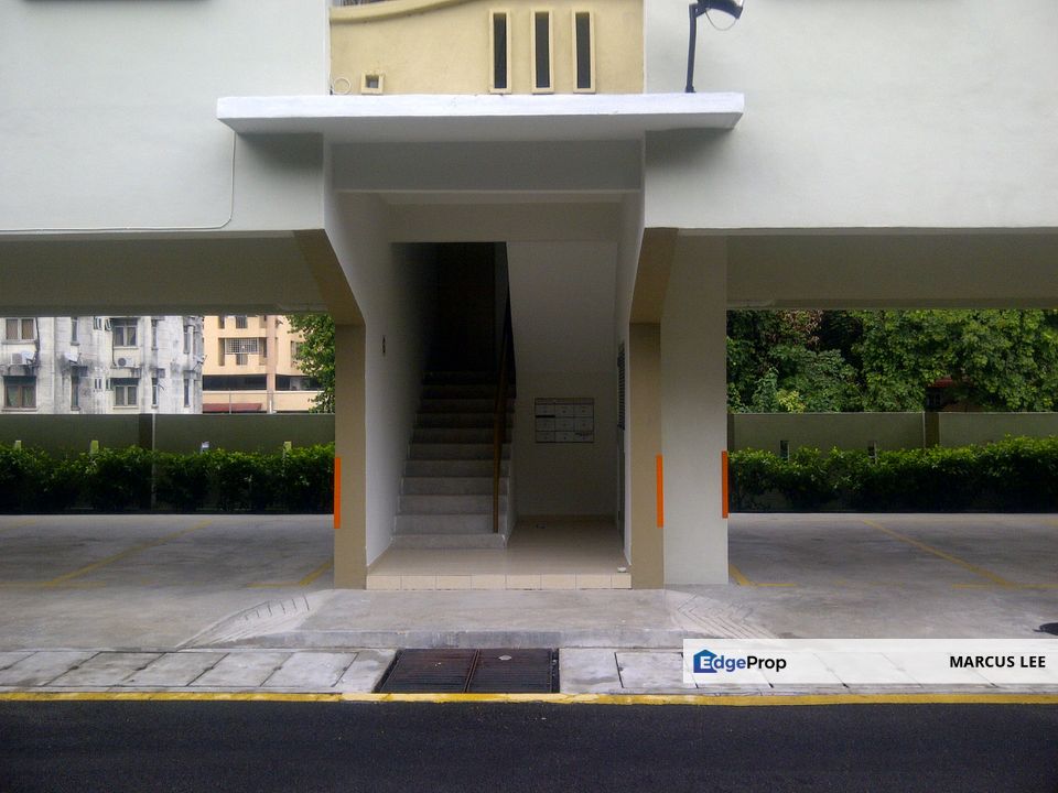 Indah Cempaka Townhouse for rental @ RM 2,000. with lift and fully furnished, Selangor, Pandan Indah