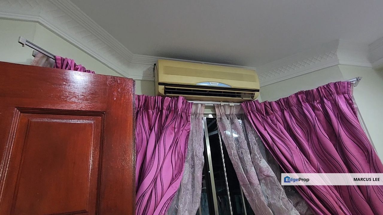 Ampang Prime Location! 2-Sty House in Pandan Indah – Walk to LRT & Shops, Selangor, Pandan Indah