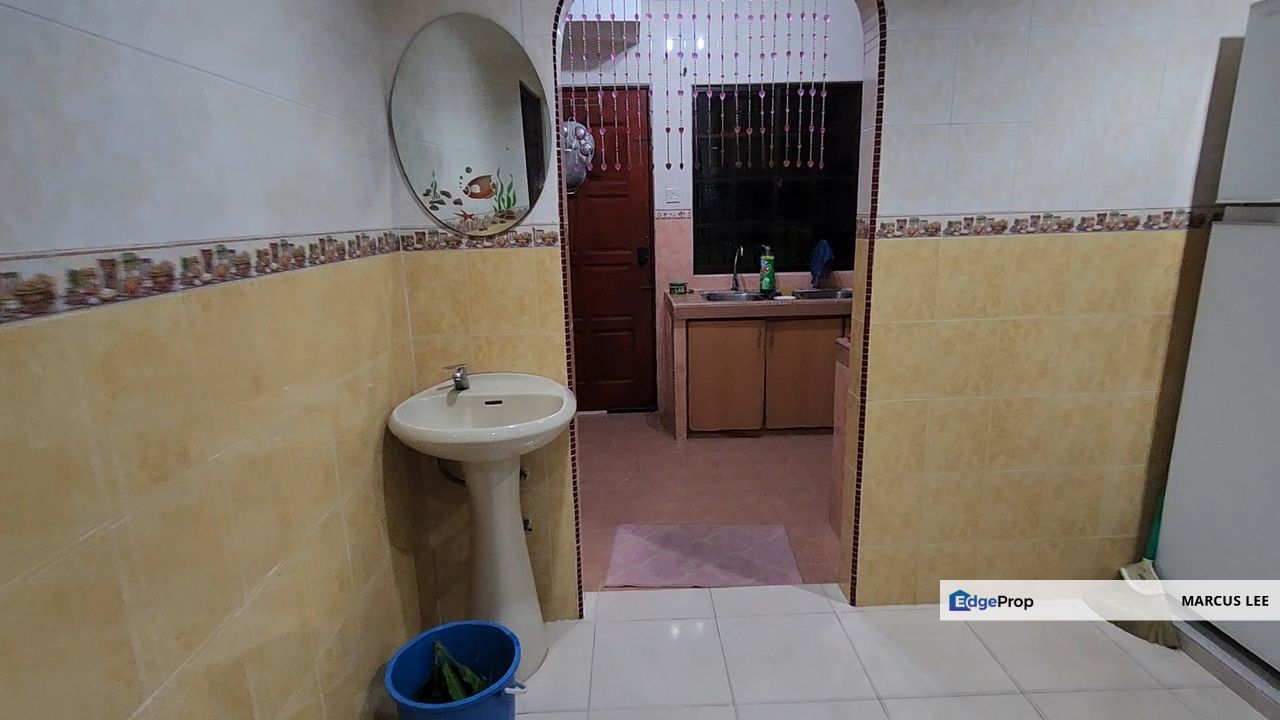 Ampang Prime Location! 2-Sty House in Pandan Indah – Walk to LRT & Shops, Selangor, Pandan Indah