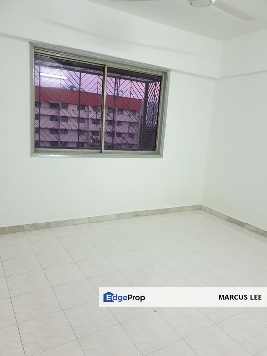 Flat Taman Bakti, Near LRT Pandan Indah, 2 rooms 1 bath, Selangor, Ampang