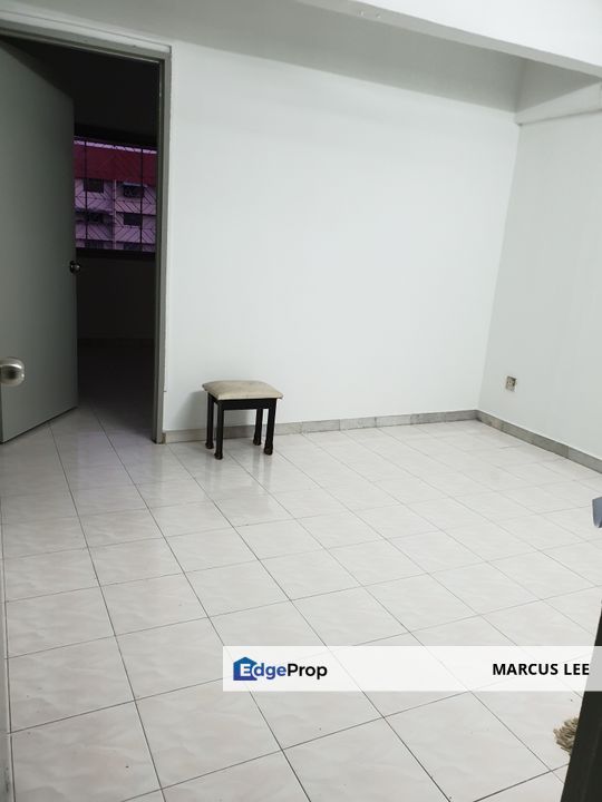 Flat Taman Bakti, Near LRT Pandan Indah, 2 rooms 1 bath, Selangor, Ampang