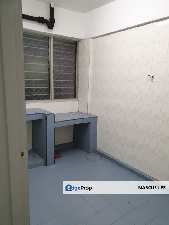 Flat Taman Bakti, Near LRT Pandan Indah, 2 rooms 1 bath, Selangor, Ampang