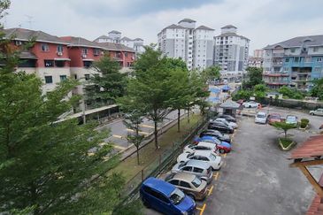 Pangsapuri Dahlia Court