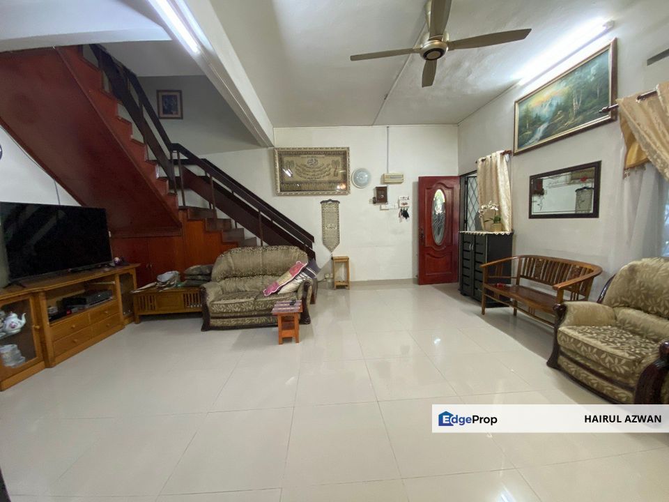 RENOVATED WELL KEPT UNIT | Taman Melur, Ampang - Near Taman Teratai, Saga  | MATURED AREA, Selangor, Ampang