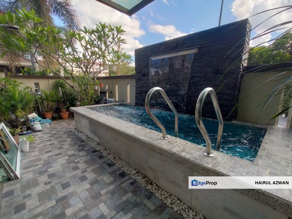 Taman Ampang Saujana, Ampang Semi-Detached House for Sale | CORNER UNIT, FULLY RENOVATED, MOVE IN CONDITION, Selangor, Ampang