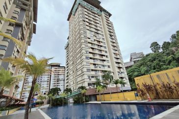 Perdana Exclusive Condominium