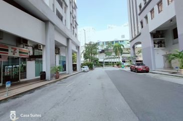 Casa Suites @ Damansara Intan SHOP LOT RETAIL SPACE for Sale |  MATURED & HIGHLY POPULATED AREA 