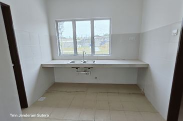 Taman Jenderam Sutera *