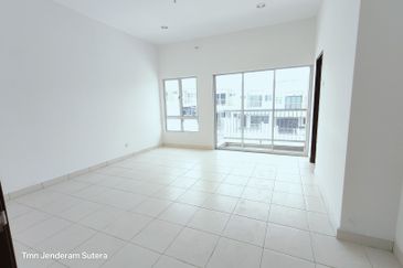 Taman Jenderam Sutera *