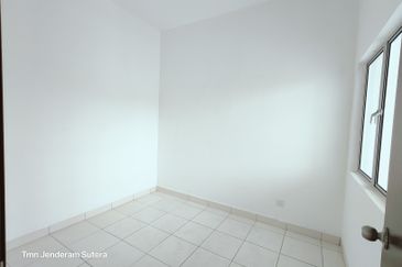 Taman Jenderam Sutera *