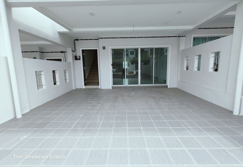 Taman Jenderam Sutera *