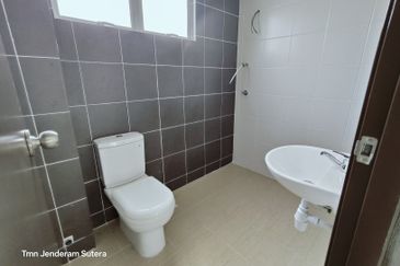 Taman Jenderam Sutera *