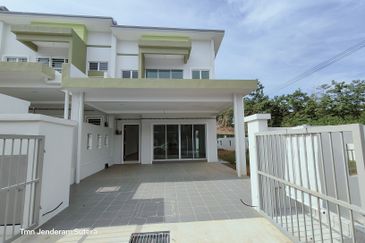 Taman Jenderam Sutera