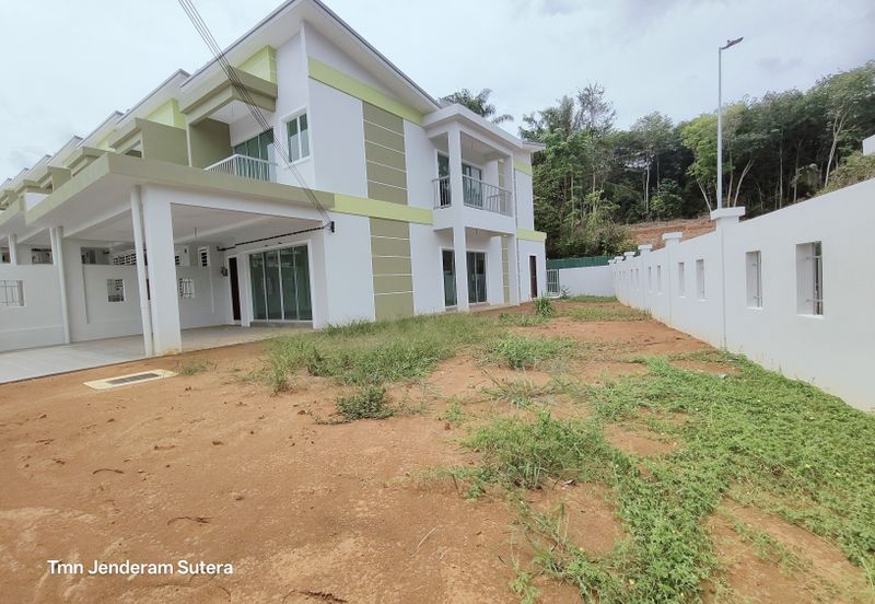 Taman Jenderam Sutera *