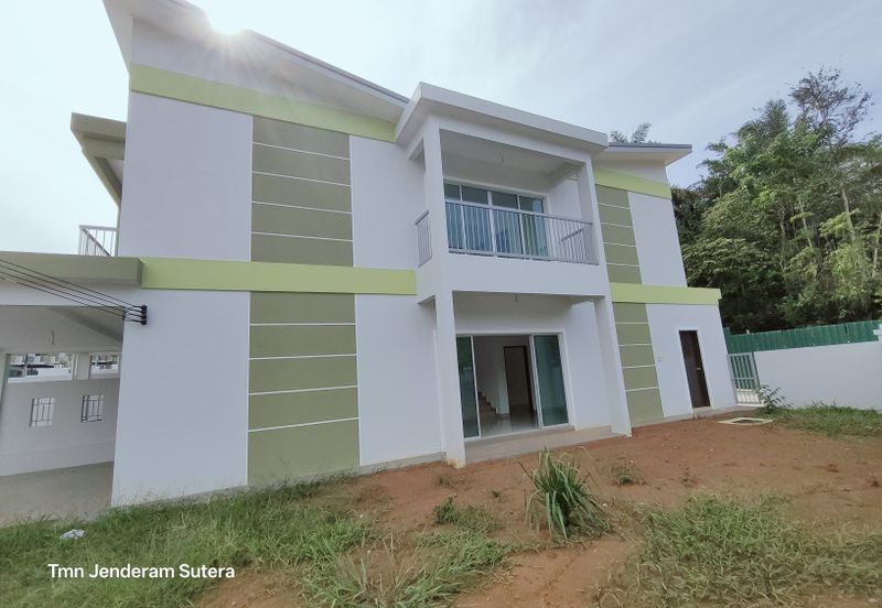 Taman Jenderam Sutera *