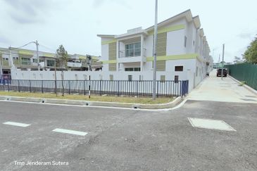 Taman Jenderam Sutera