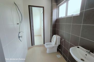 Taman Jenderam Sutera