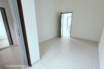 Taman Jenderam Sutera