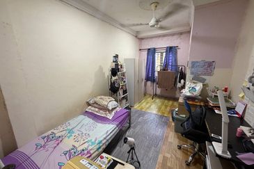 Taman Fairuza, Ampang Terrace House for Sale | FULLY RENOVATED WITH APPROVAL