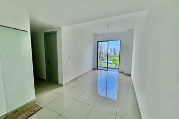 East 57 (Residensi Laman Timur)