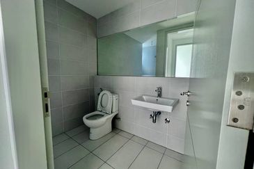 East 57 (Residensi Laman Timur)