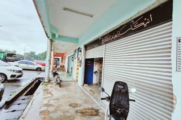 Kosmopleks, Bandar Baru Salak Tinggi