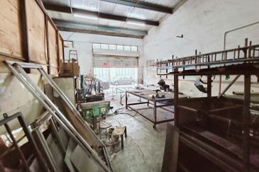 Kosmopleks, Bandar Baru Salak Tinggi