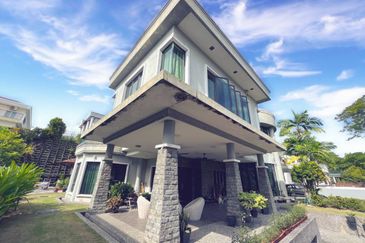 KGSAAS Golf Club, Seksyen 13