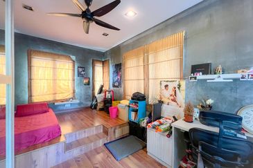 KGSAAS Golf Club, Seksyen 13