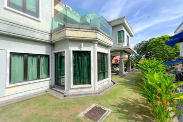 KGSAAS Golf Club, Seksyen 13