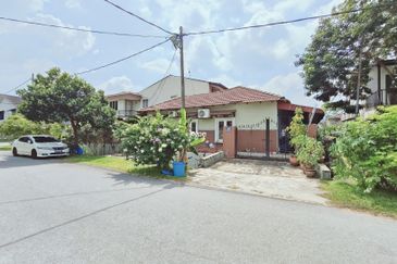 CORNER LOT FREEHOLD | Taman Melawati Jln B, Ampang KL | RENOVATED EXTENDED 