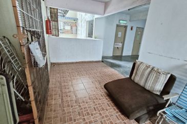 Pangsapuri Mawar Sari